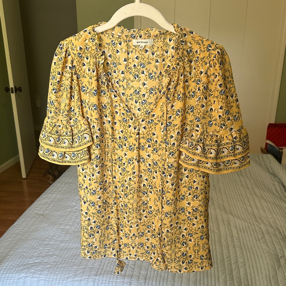 Max Studio Yellow Floral V-Neck Blouse